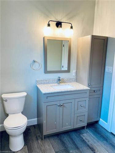 463 Warren Street, Goderich, ON - Indoor Photo Showing Bathroom