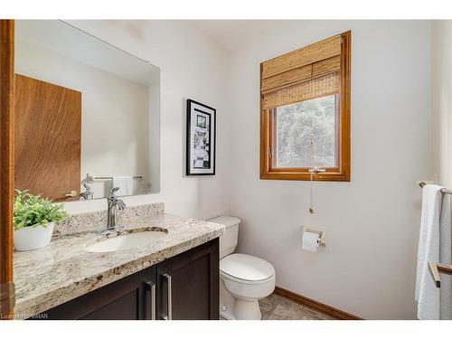 10 Huntingdale Drive, Kitchener, ON - Indoor Photo Showing Bathroom