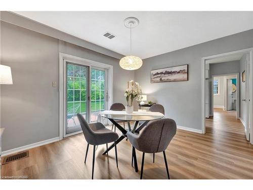 202 Forsyth Drive, Waterloo, ON - Indoor Photo Showing Dining Room