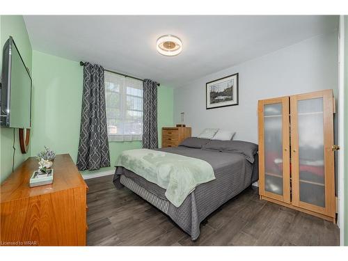514 Eagle Street, Cambridge, ON - Indoor Photo Showing Bedroom