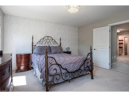 74 Forest Creek Drive, Kitchener, ON - Indoor Photo Showing Bedroom