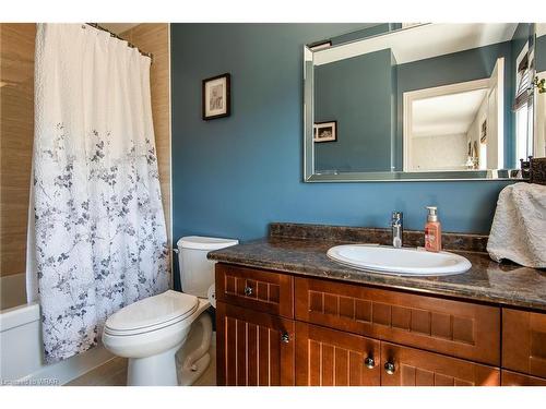 74 Forest Creek Drive, Kitchener, ON - Indoor Photo Showing Bathroom