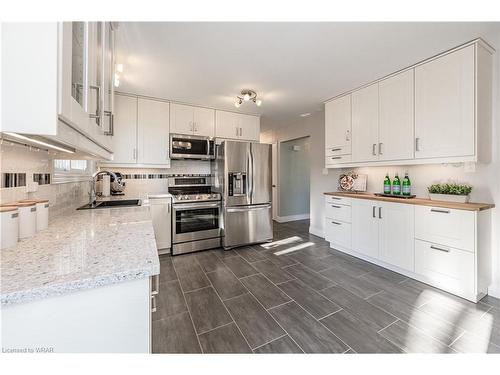 206 Forestwood Drive, Kitchener, ON - Indoor Photo Showing Kitchen With Stainless Steel Kitchen