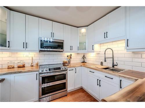 245 Melrose Avenue, Kitchener, ON - Indoor Photo Showing Kitchen