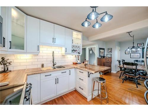 245 Melrose Avenue, Kitchener, ON - Indoor Photo Showing Bathroom