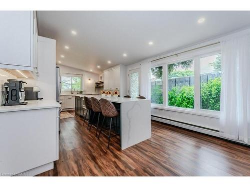 174 Vermont Street, Waterloo, ON - Indoor Photo Showing Kitchen