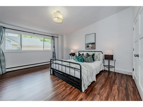 174 Vermont Street, Waterloo, ON - Indoor Photo Showing Bedroom