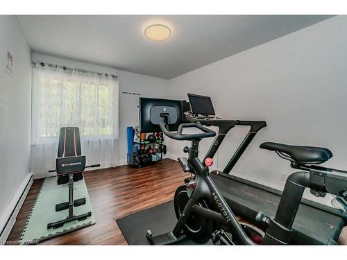 174 Vermont Street, Waterloo, ON - Indoor Photo Showing Gym Room