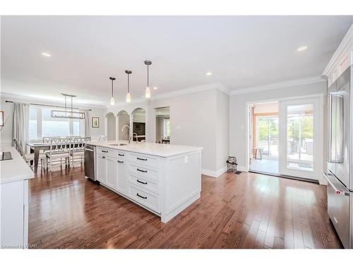 301 Shakespeare Drive, Waterloo, ON - Indoor Photo Showing Kitchen