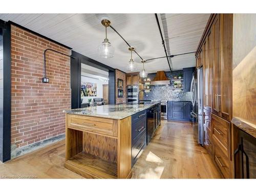 101-85 Spruce Street, Cambridge, ON - Indoor Photo Showing Kitchen With Upgraded Kitchen