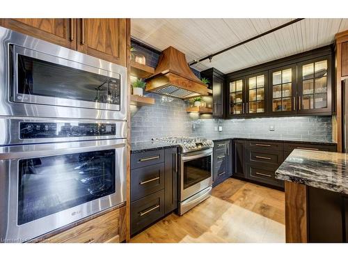 101-85 Spruce Street, Cambridge, ON - Indoor Photo Showing Kitchen With Upgraded Kitchen