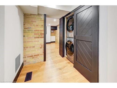 101-85 Spruce Street, Cambridge, ON - Indoor Photo Showing Laundry Room