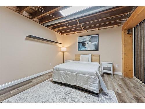 64 Avondale Avenue S, Waterloo, ON - Indoor Photo Showing Bedroom