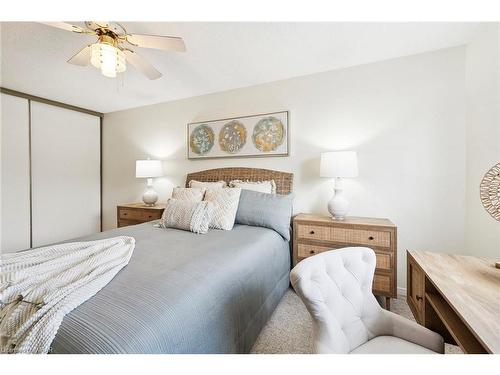 38 Mount Pleasant Drive, Brampton, ON - Indoor Photo Showing Bedroom
