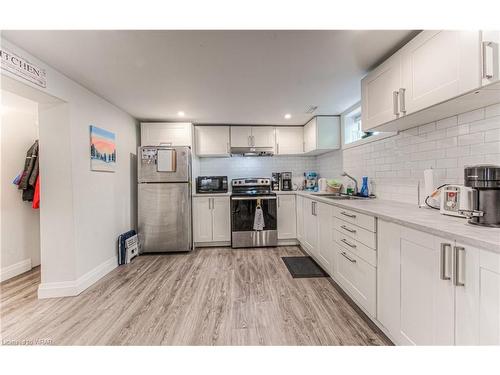 27 Weichel Street, Kitchener, ON - Indoor Photo Showing Kitchen