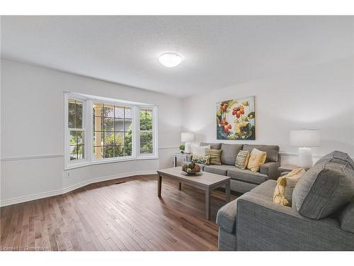 45 Edwin Crescent, Tillsonburg, ON - Indoor Photo Showing Living Room