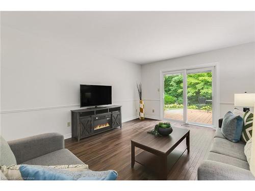 45 Edwin Crescent, Tillsonburg, ON - Indoor Photo Showing Living Room