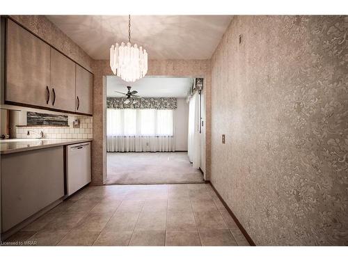 36 Ridgeway Avenue, Guelph, ON - Indoor Photo Showing Kitchen