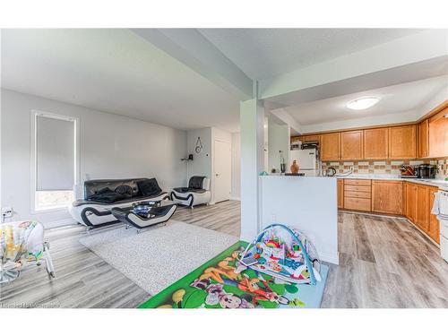 574 Bonavista Drive, Waterloo, ON - Indoor Photo Showing Kitchen