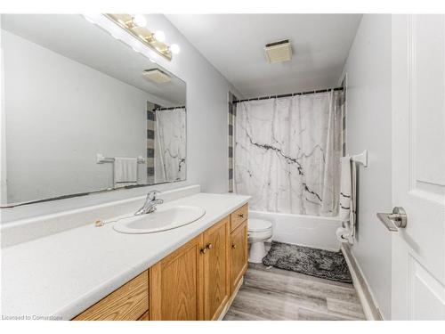 574 Bonavista Drive, Waterloo, ON - Indoor Photo Showing Bathroom