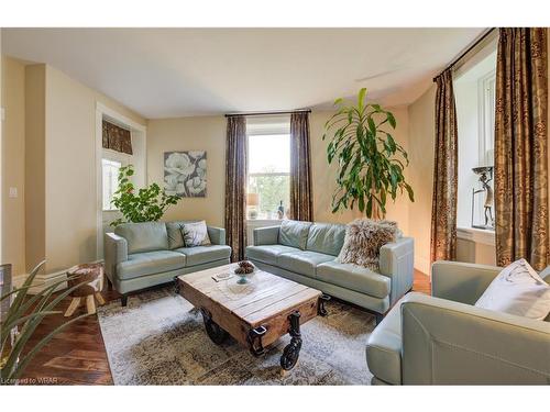 4453 Sideroad 20 Road, Puslinch, ON - Indoor Photo Showing Living Room