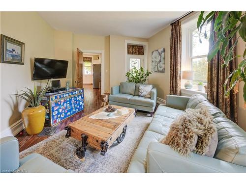 4453 Sideroad 20 Road, Puslinch, ON - Indoor Photo Showing Living Room