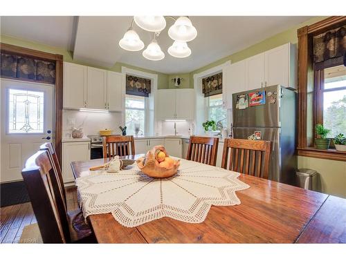 4453 Sideroad 20 Road, Puslinch, ON - Indoor Photo Showing Dining Room