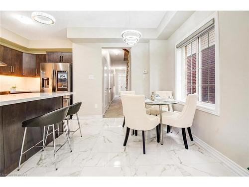 39 Elsegood Drive, Guelph, ON - Indoor Photo Showing Dining Room