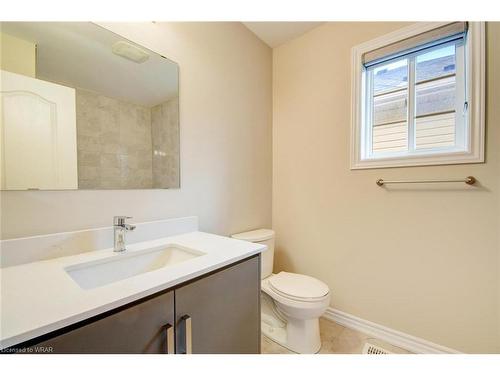 39 Elsegood Drive, Guelph, ON - Indoor Photo Showing Bathroom