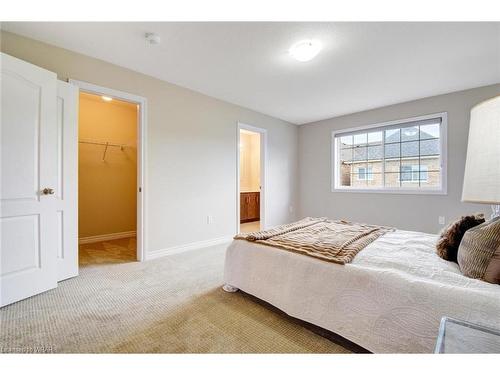 39 Elsegood Drive, Guelph, ON - Indoor Photo Showing Bedroom