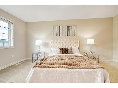 39 Elsegood Drive, Guelph, ON - Indoor Photo Showing Bedroom