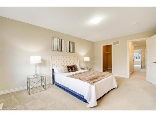 39 Elsegood Drive, Guelph, ON - Indoor Photo Showing Bedroom