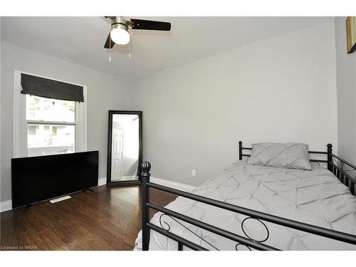 172 Paling Avenue, Hamilton, ON - Indoor Photo Showing Bedroom