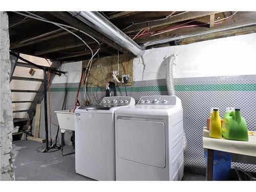 172 Paling Avenue, Hamilton, ON - Indoor Photo Showing Laundry Room