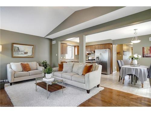 1489 Old Zeller Drive, Kitchener, ON - Indoor Photo Showing Living Room