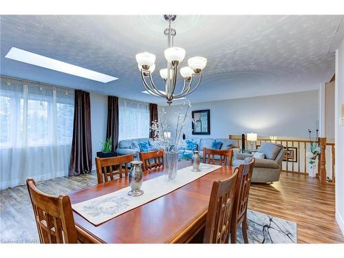6 Zeffer Place, Kitchener, ON - Indoor Photo Showing Dining Room