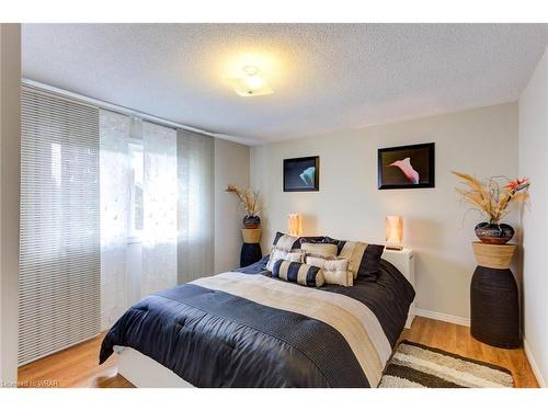6 Zeffer Place, Kitchener, ON - Indoor Photo Showing Bedroom