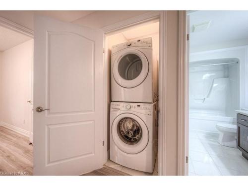 49-635 Saginaw Parkway, Cambridge, ON - Indoor Photo Showing Laundry Room