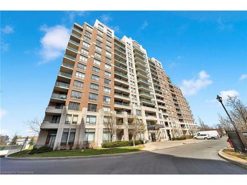 714-350 Red Maple Road, Richmond Hill, ON - Outdoor