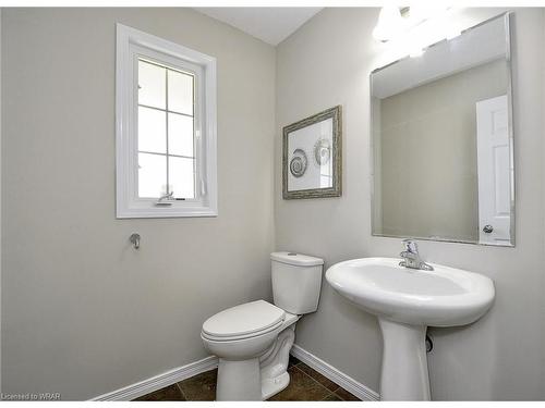 60 Iron Gate Street, Kitchener, ON - Indoor Photo Showing Bathroom