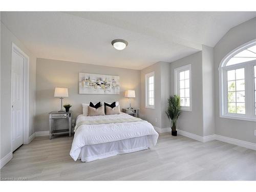 60 Iron Gate Street, Kitchener, ON - Indoor Photo Showing Bedroom