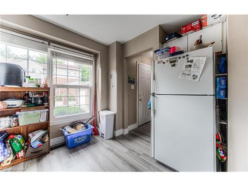 26-250 Keats Way, Waterloo, ON - Indoor