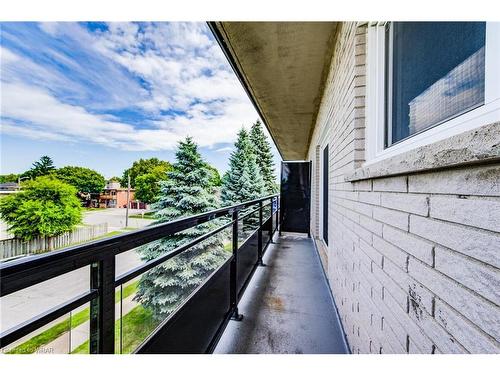 115 Kraft Avenue, Kitchener, ON - Outdoor With Exterior
