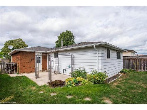 754 Kummer Crescent, Cambridge, ON - Outdoor