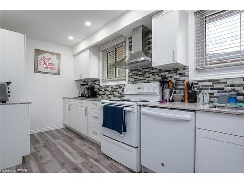 754 Kummer Crescent, Cambridge, ON - Indoor Photo Showing Kitchen