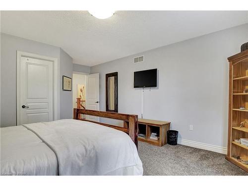 216 Joseph Schoerg Crescent, Kitchener, ON - Indoor Photo Showing Bedroom