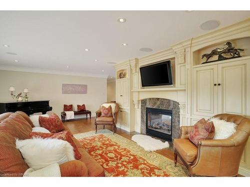 146 Silver Maple Crescent, North Dumfries, ON - Indoor Photo Showing Living Room With Fireplace