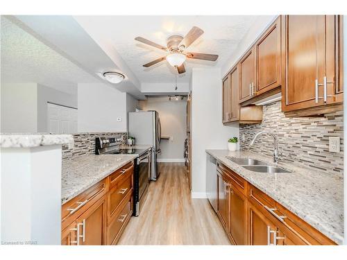 103-400 Champlain Boulevard, Cambridge, ON - Indoor Photo Showing Kitchen With Double Sink With Upgraded Kitchen