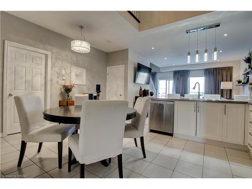 6 1/2 Kopperfield Lane, Hamilton, ON - Indoor Photo Showing Dining Room