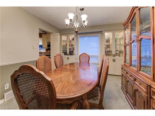 9 Toynbee Crescent, Kitchener, ON - Indoor Photo Showing Dining Room